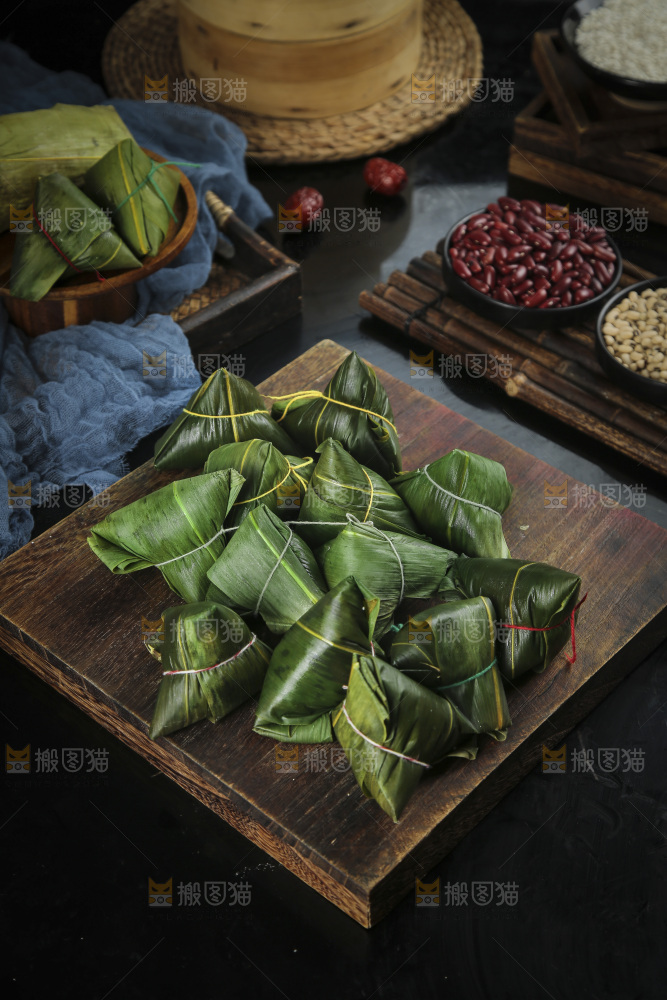 一堆糯米粽