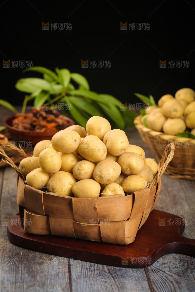 一篮黄皮小土豆