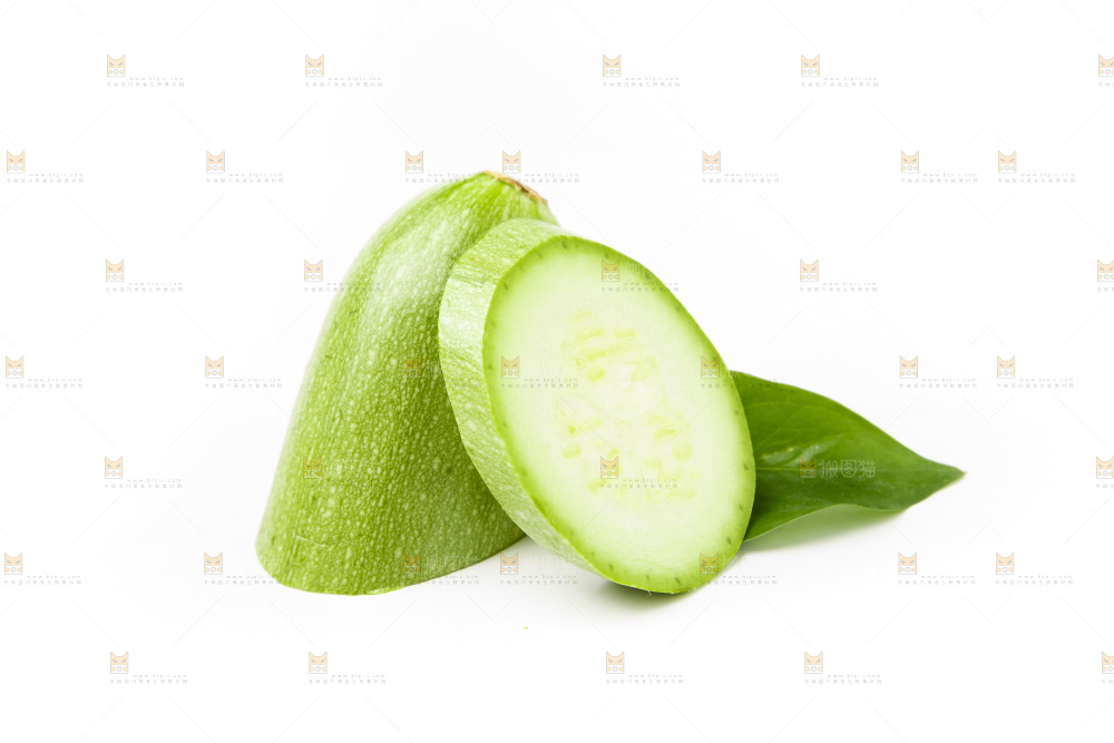 白底上放着西葫芦