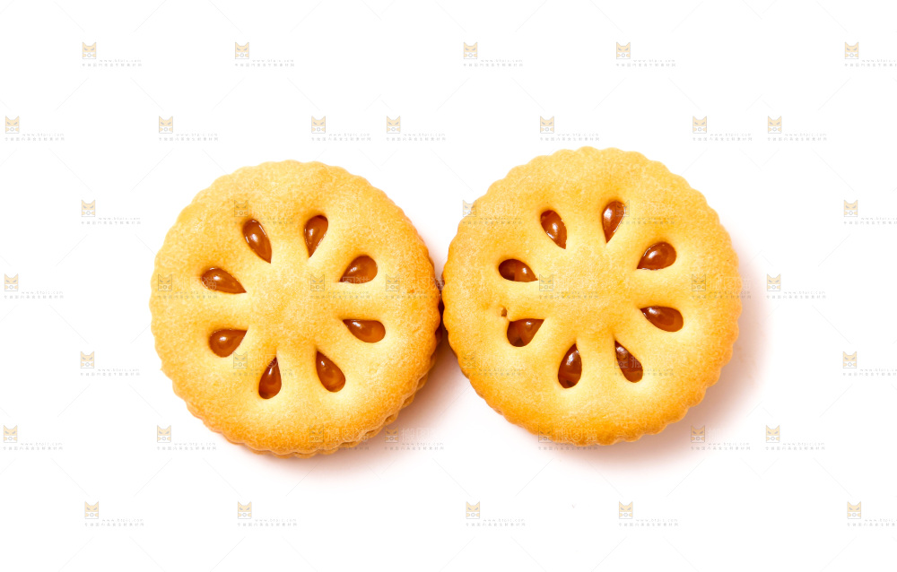 白底上的果酱夹心饼干