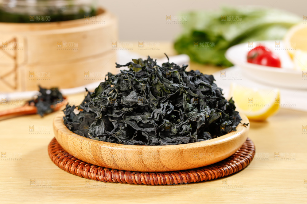 一盘干燥裙带菜