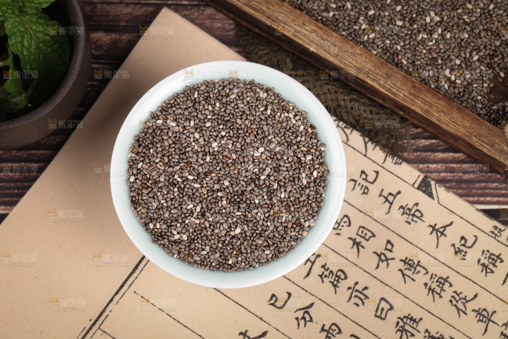 一碗奇亚籽