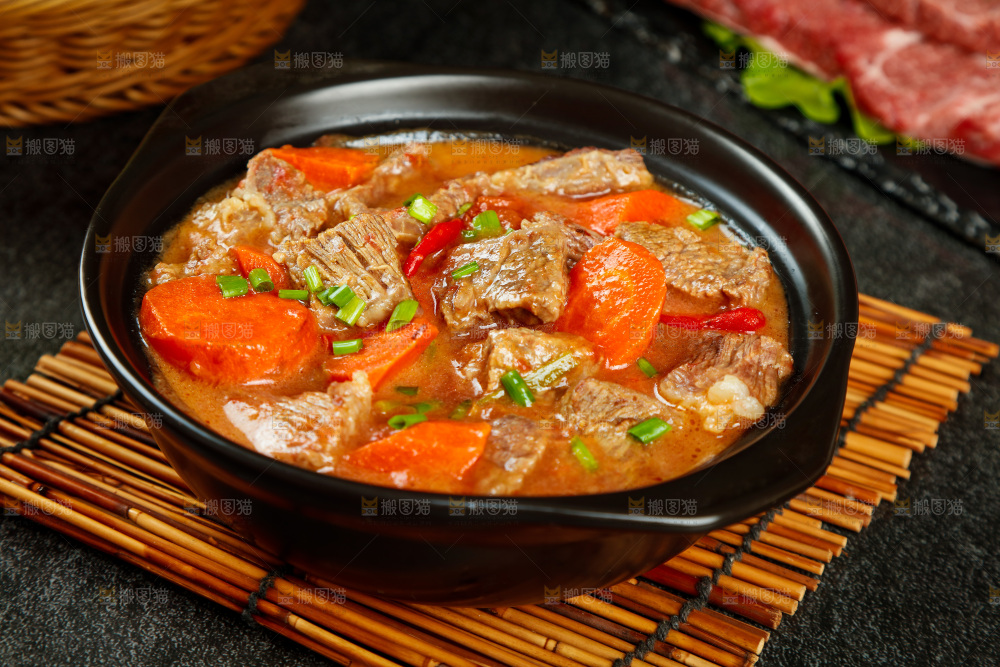 一锅胡萝卜炖牛腩