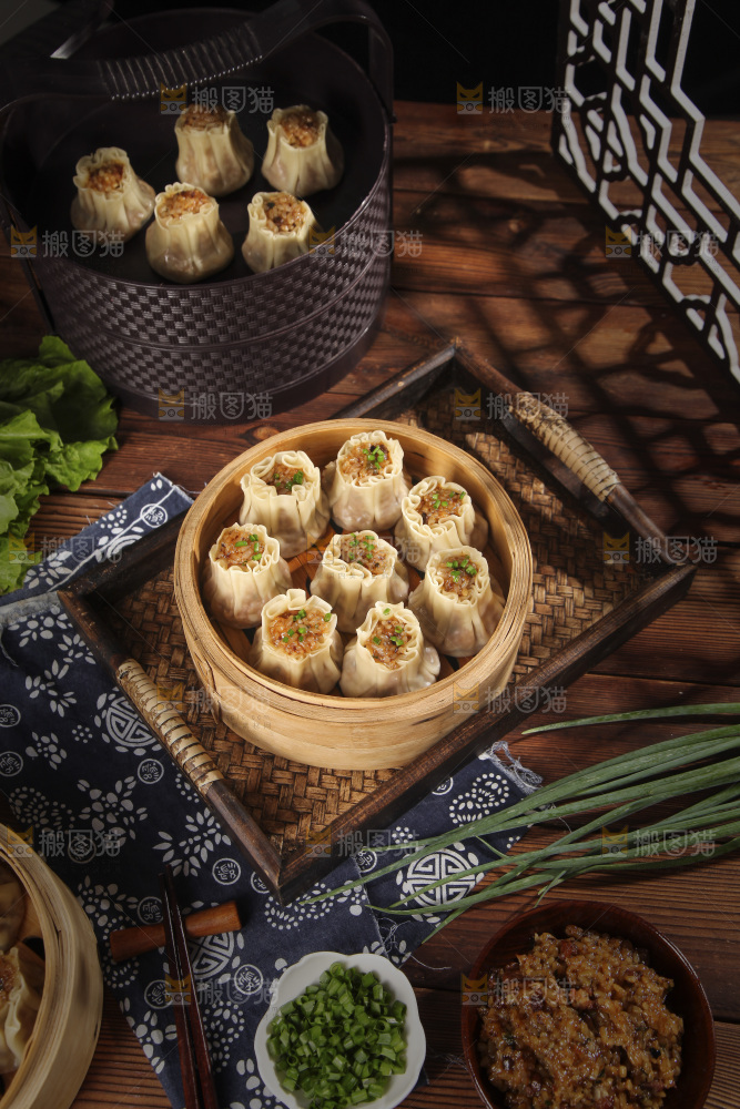 一笼鲜肉烧麦