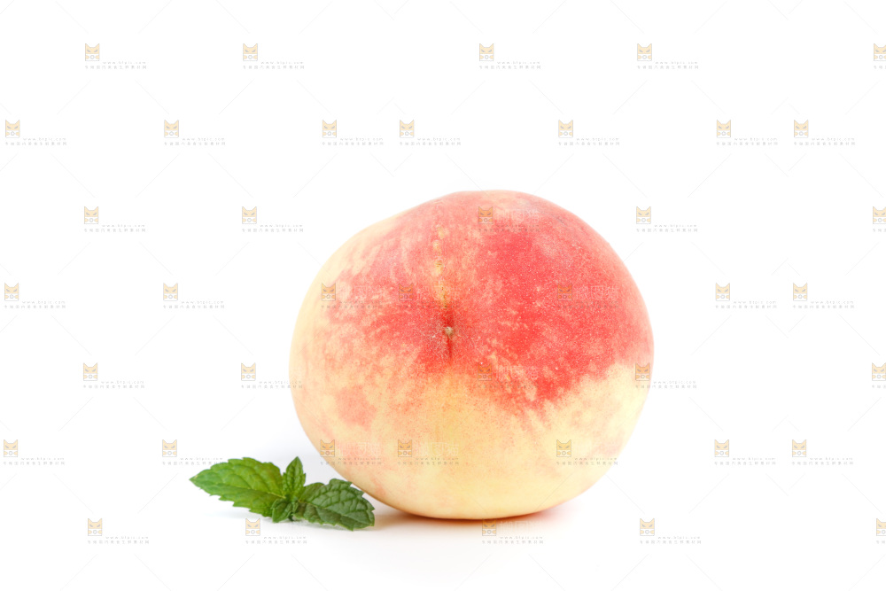 白底上放着水蜜桃