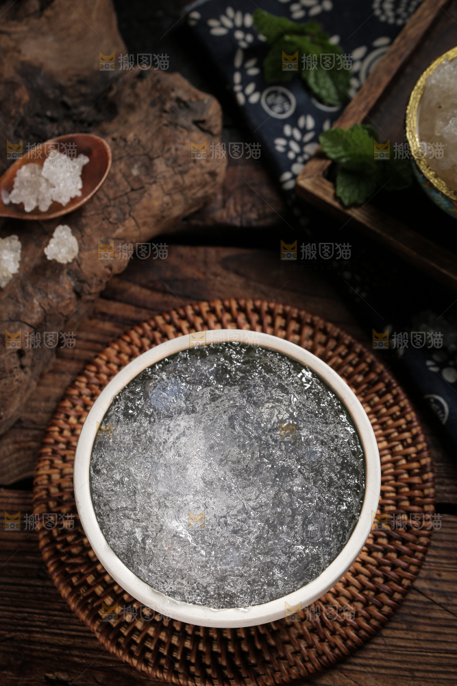 一碗泡发雪燕