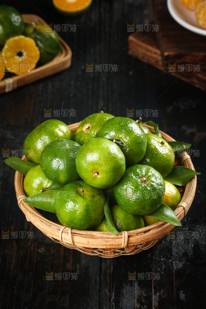 篮子装着清香茶橘