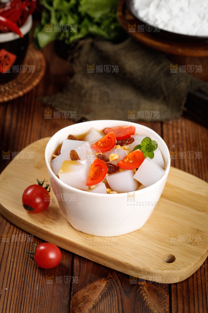 碗里的红糖凉粉