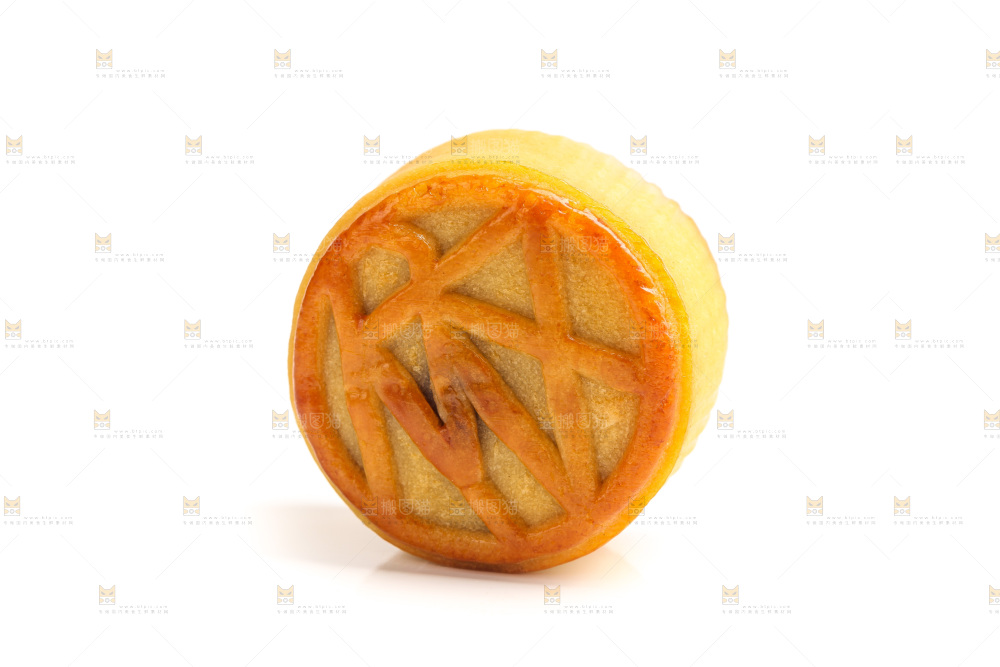 白底上的水果月饼