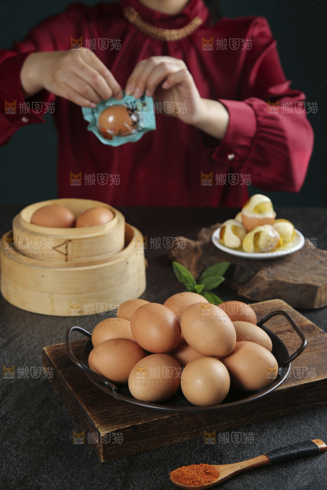 手上拿着的活珠子