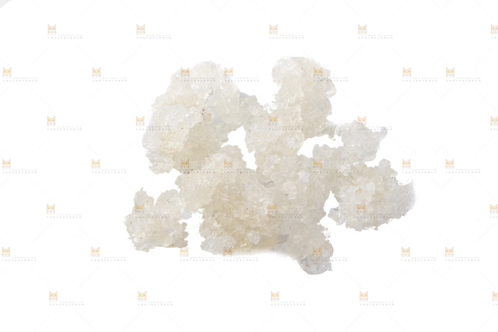 白底上放着一堆雪燕