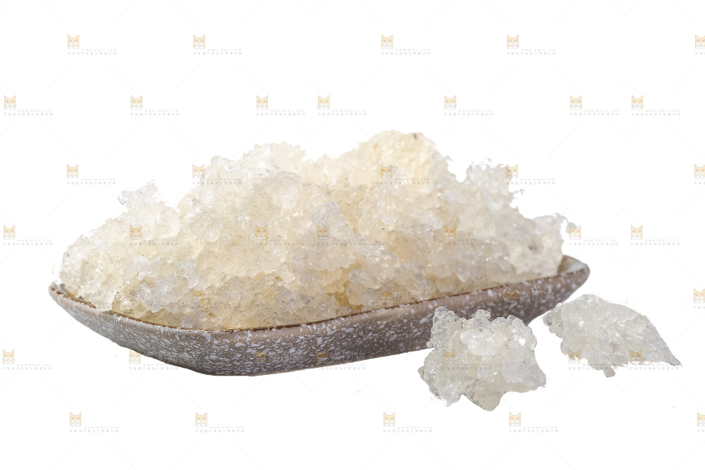 白底上放着雪燕