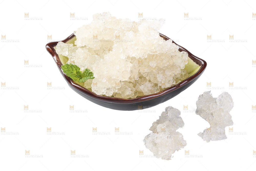 碟子里放着雪燕