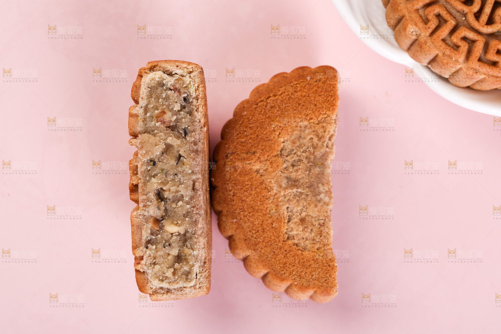 浅底上的荞麦五仁月饼