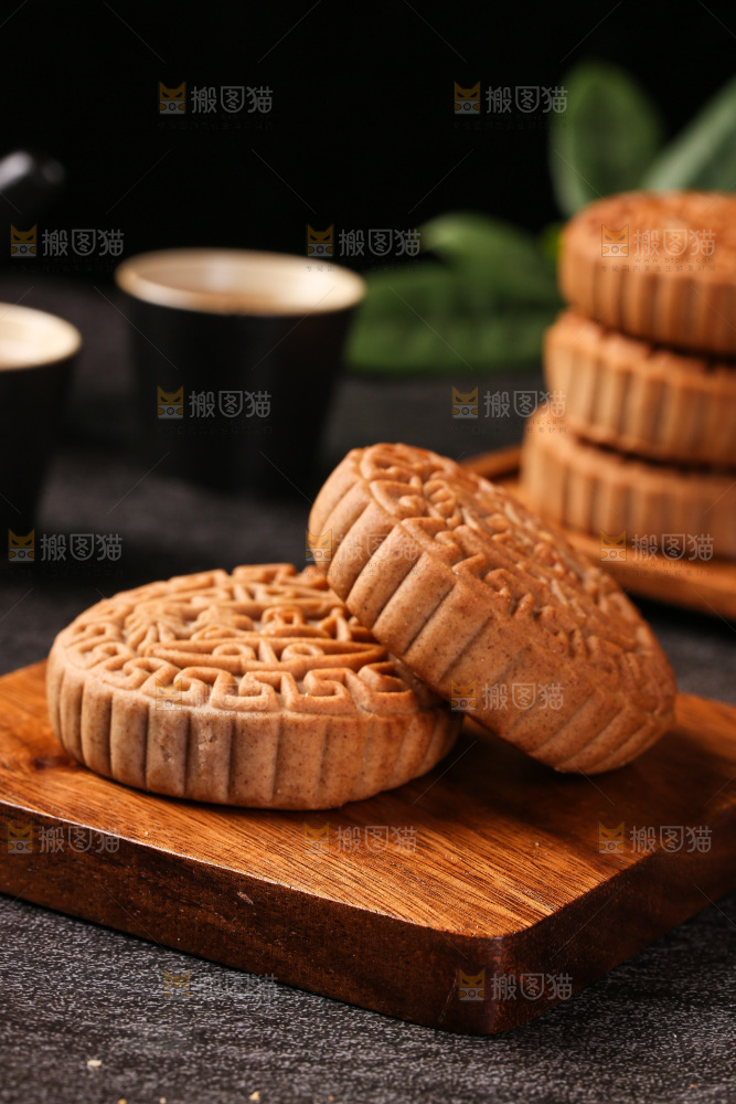 深底上的荞麦五仁月饼