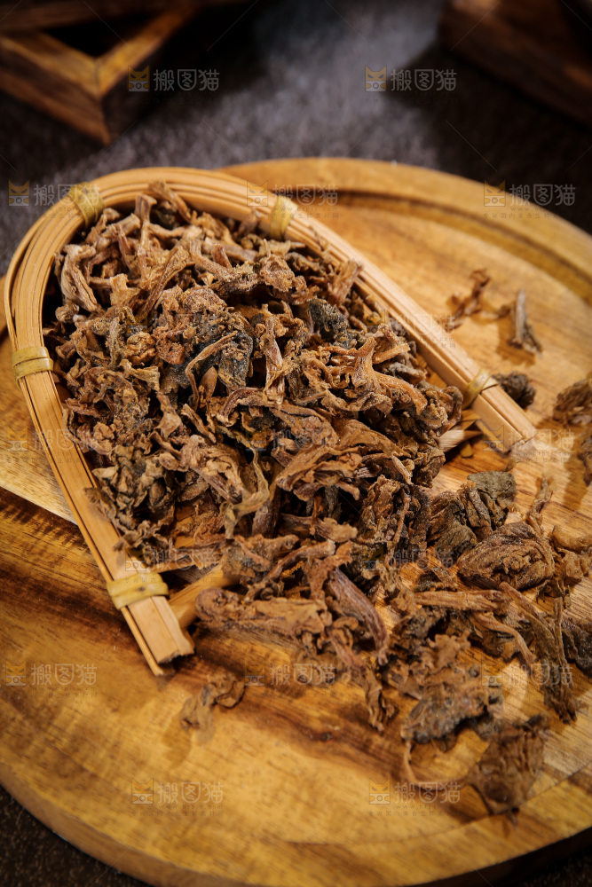 木底上放着梅干菜