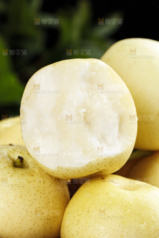 堆放着的皇冠白梨