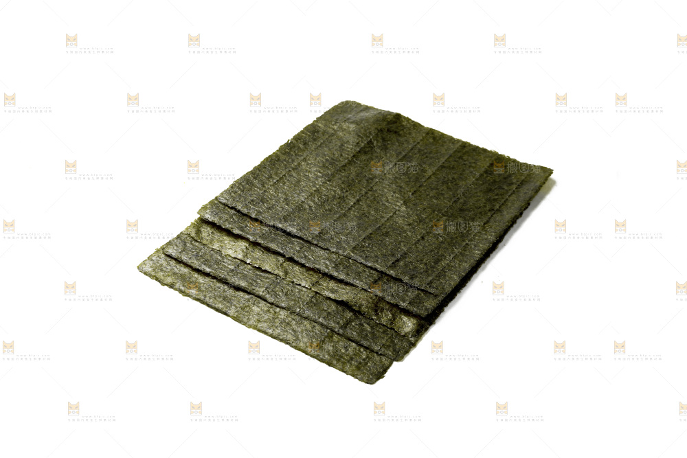 白底上的寿司海苔片