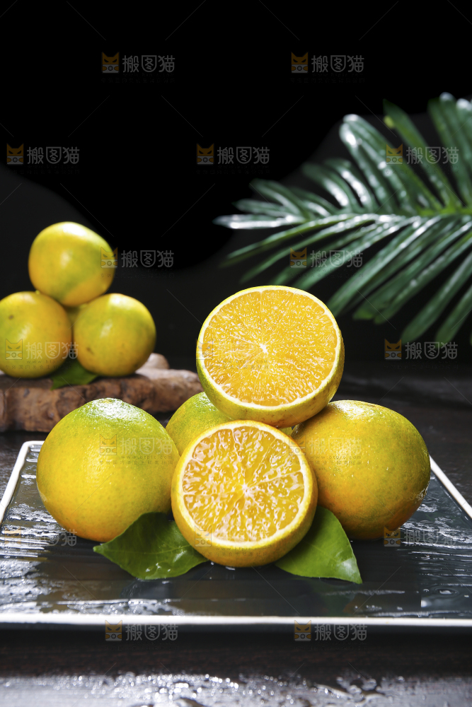深底上放着的爱媛果冻橙