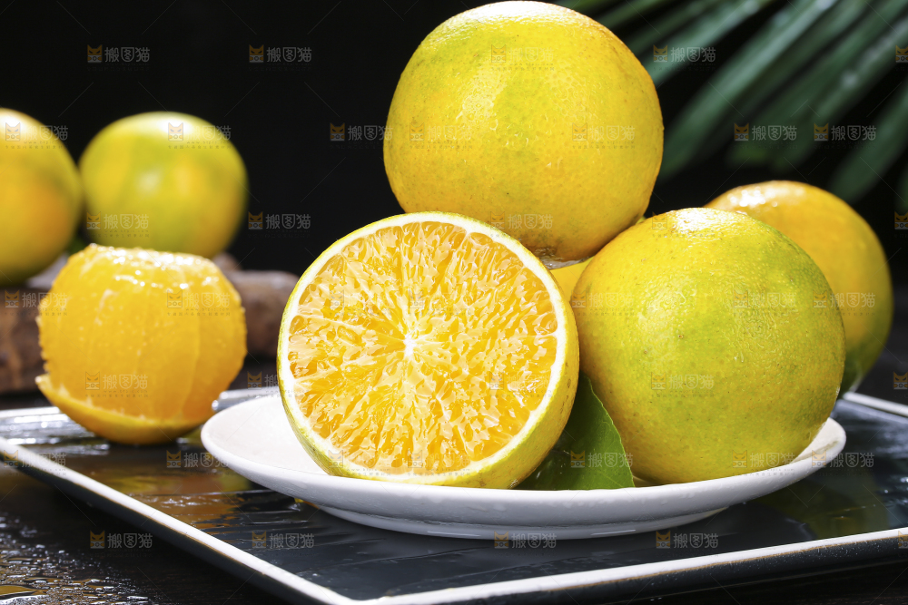 盘子里的爱媛果冻橙