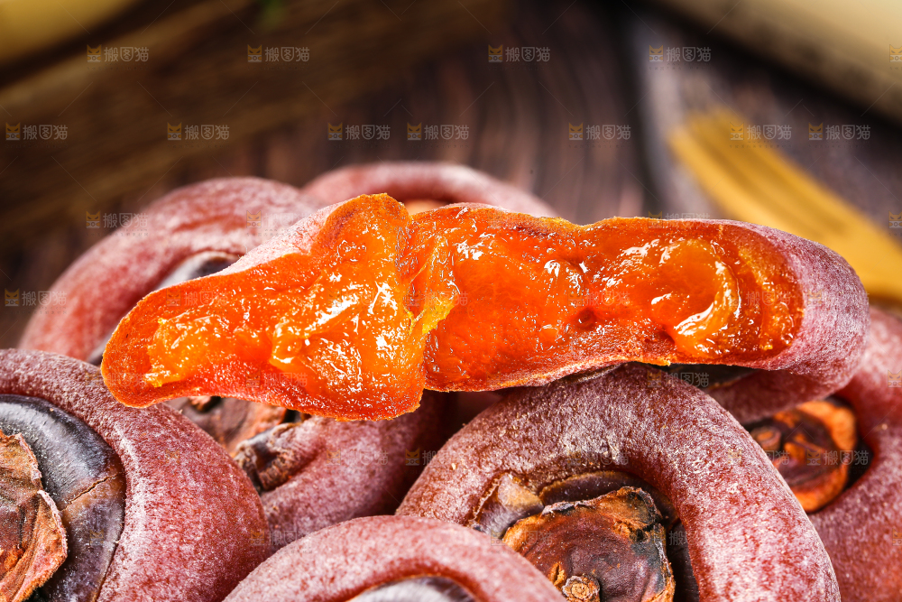 一堆糖心圆柿饼