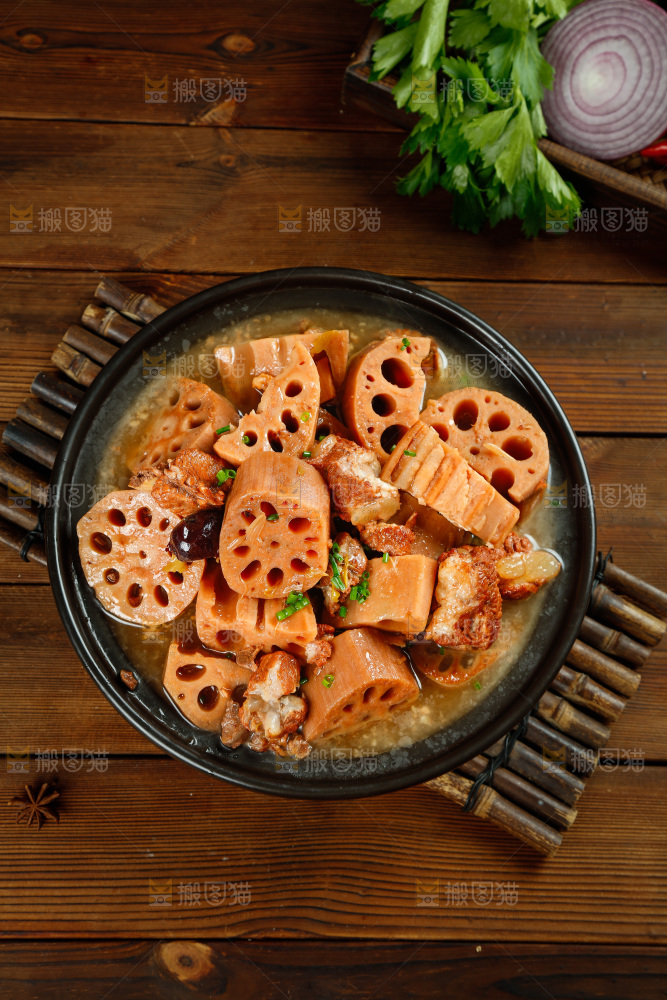 一碗莲藕排骨汤