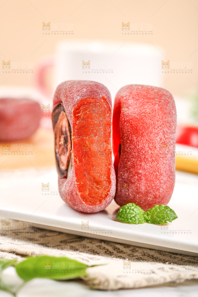 白底上的霜降柿饼