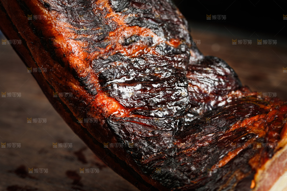 一块烟熏腊肉