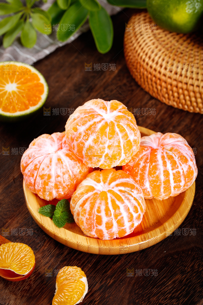 一盘蜜橘果肉