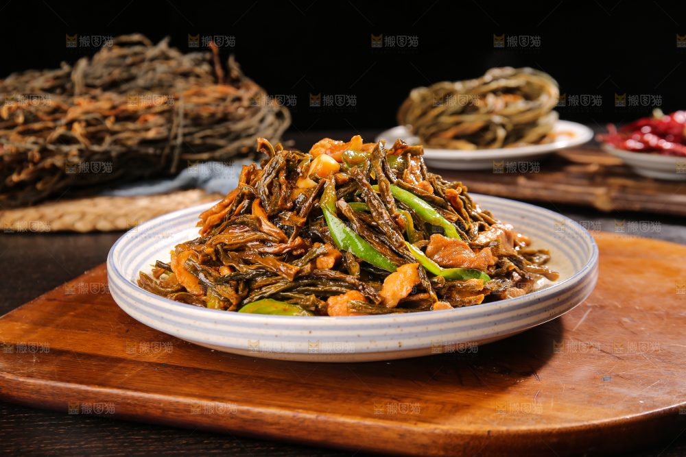 深底上的干豆角炒肉