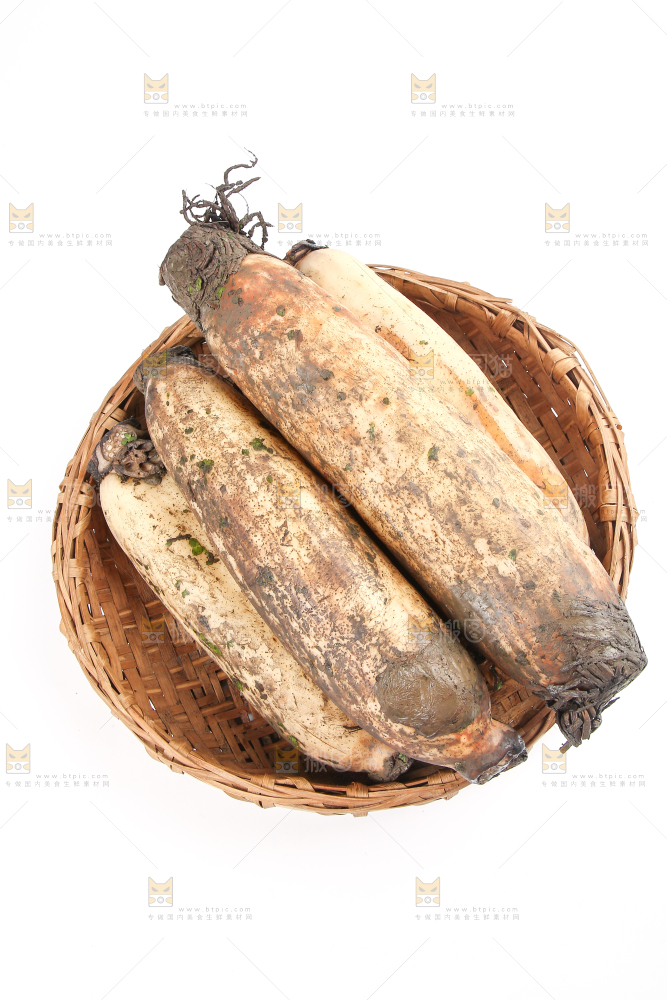 白底上放着莲藕