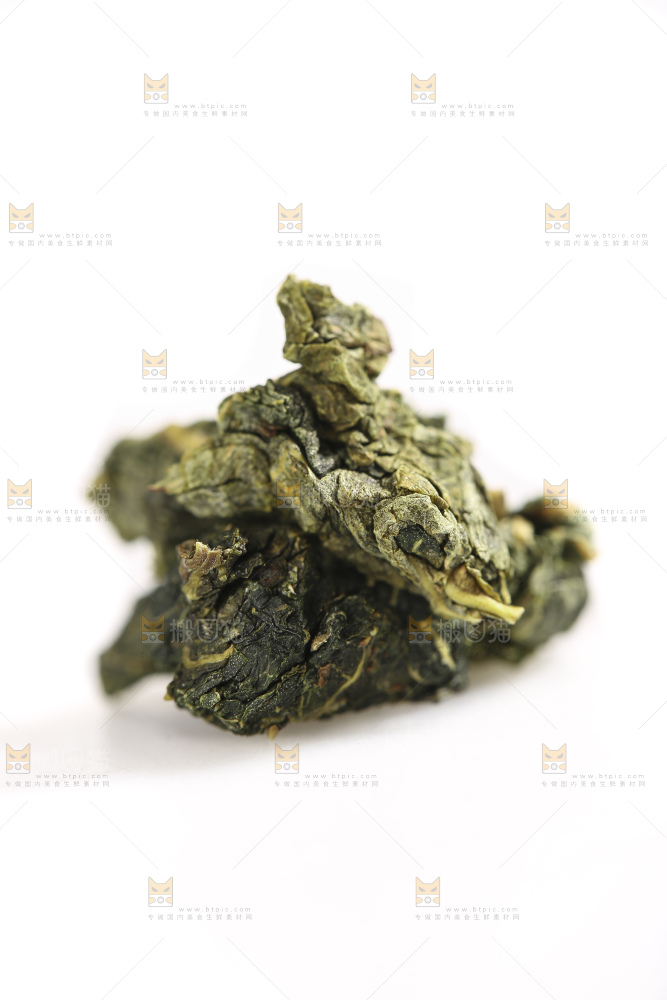 白底上的桑叶茶