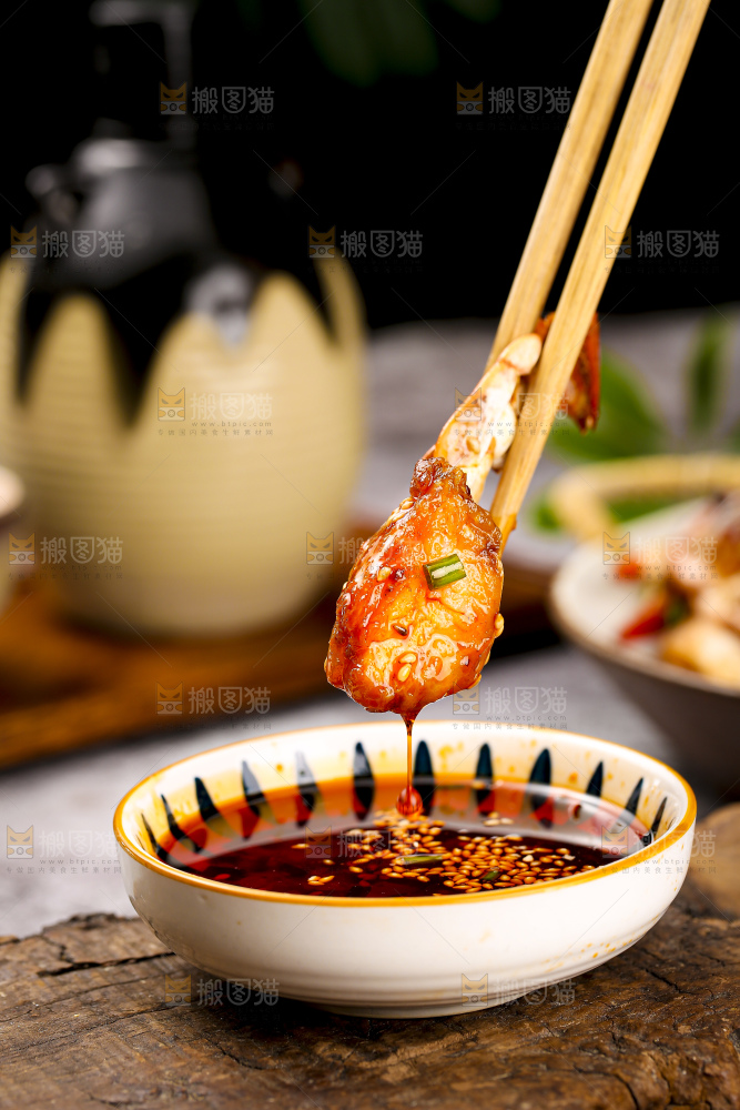 深底上的香辣梭子蟹
