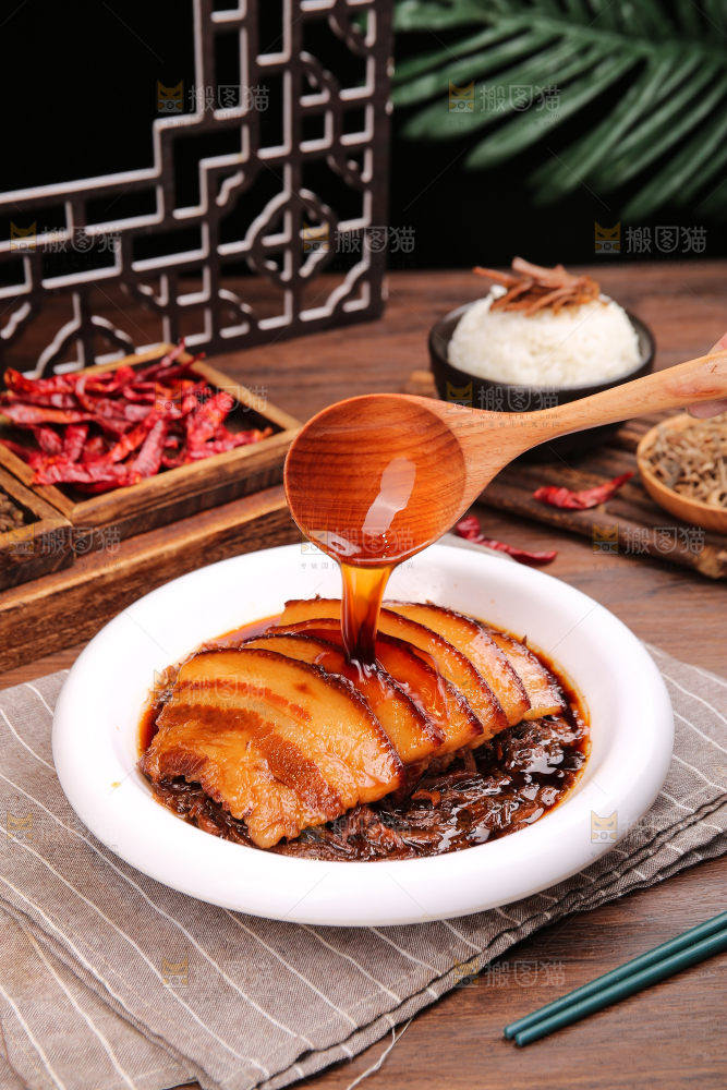 木底上的梅干菜扣肉