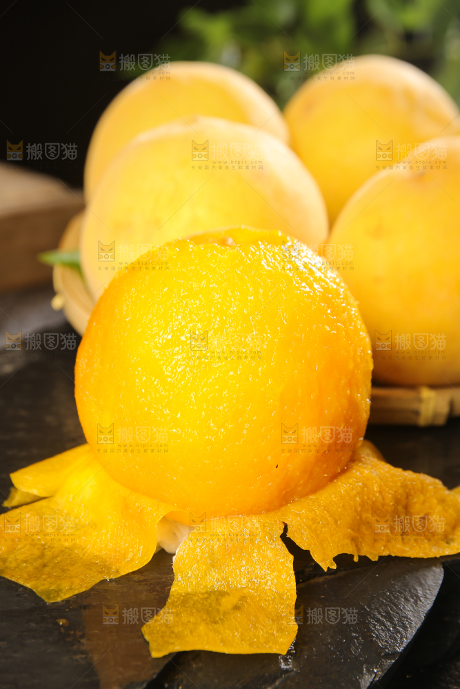 深底上的锦绣黄桃