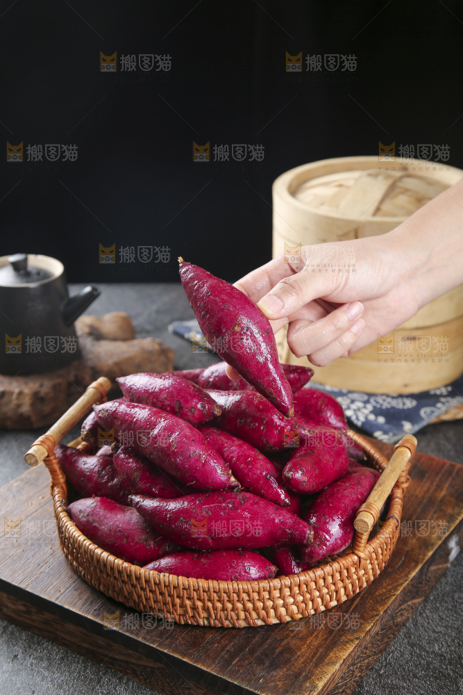 深底上的紫心番薯