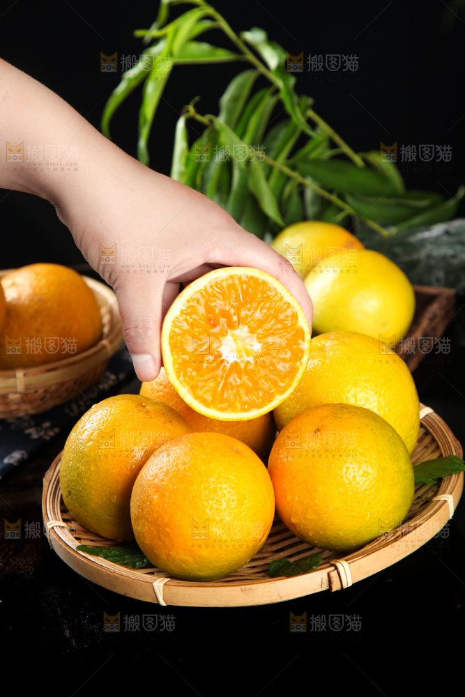 深底上放着夏橙