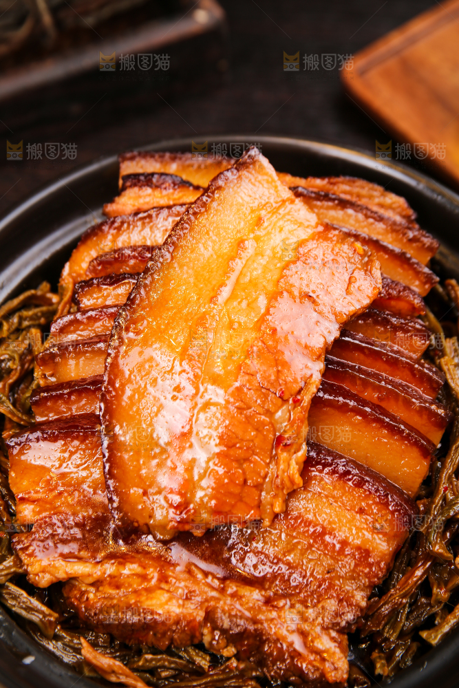 深底上的干豆角扣肉