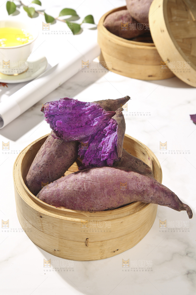 浅底上的板栗紫薯