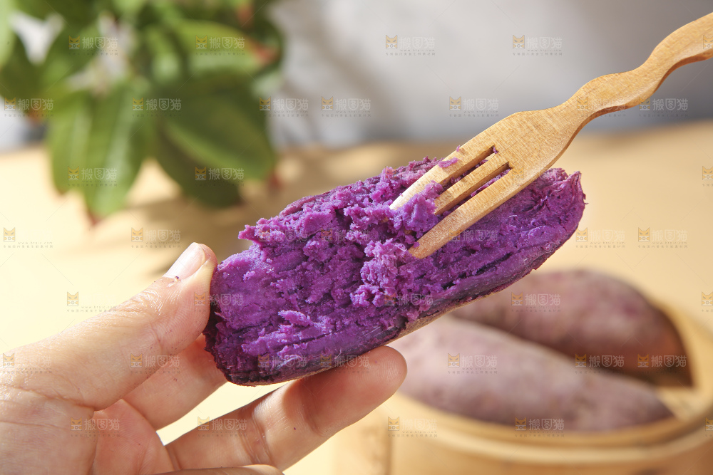 浅底上的板栗紫薯