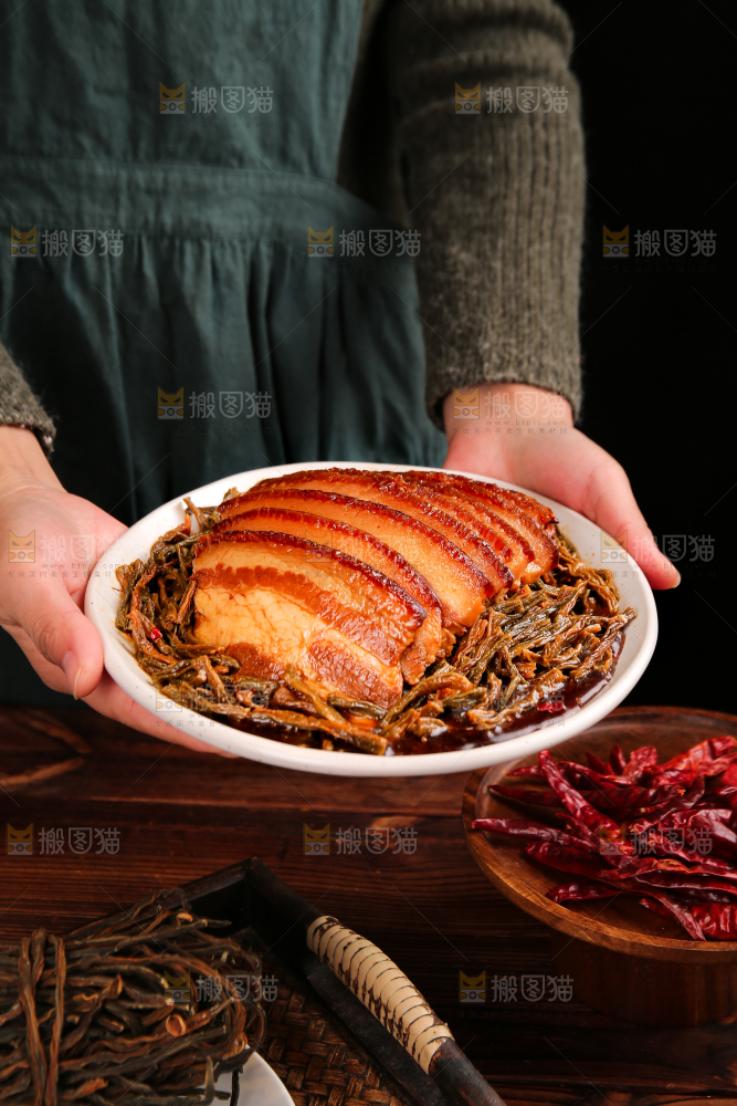 深底上的干豆角扣肉