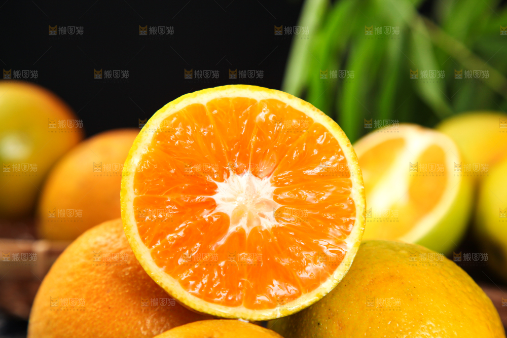 深底上放着夏橙