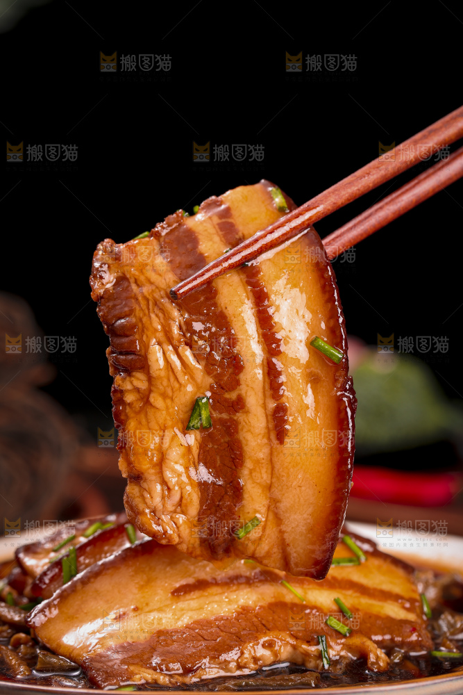 深底上的干豆角扣肉