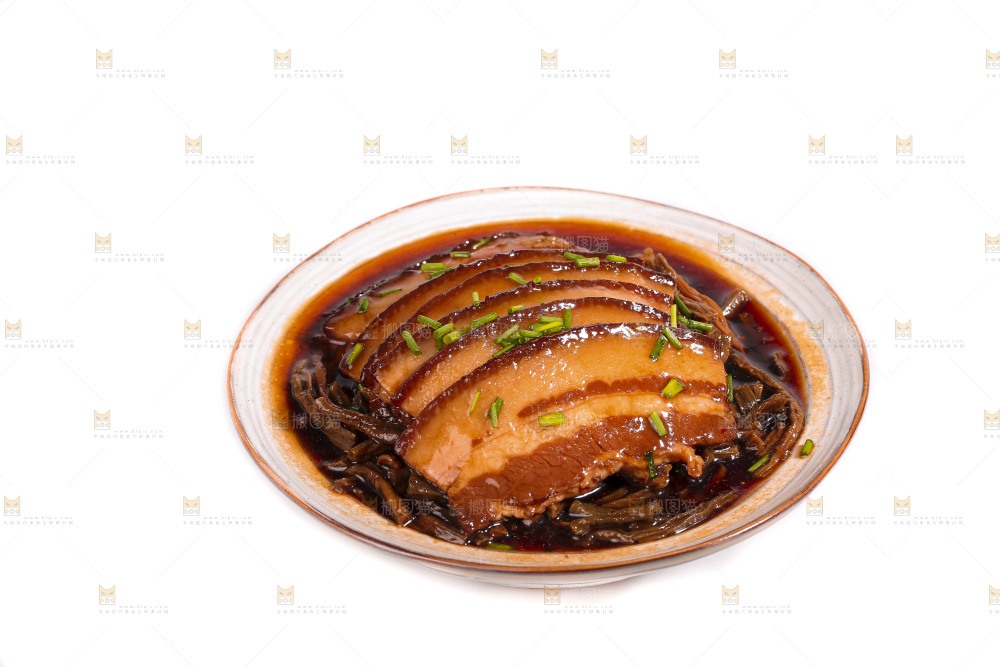 白底上的干豆角扣肉