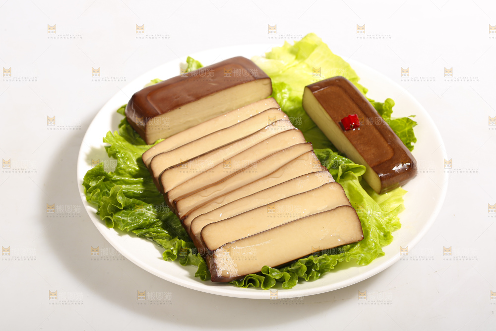 白底上的鸡蛋干