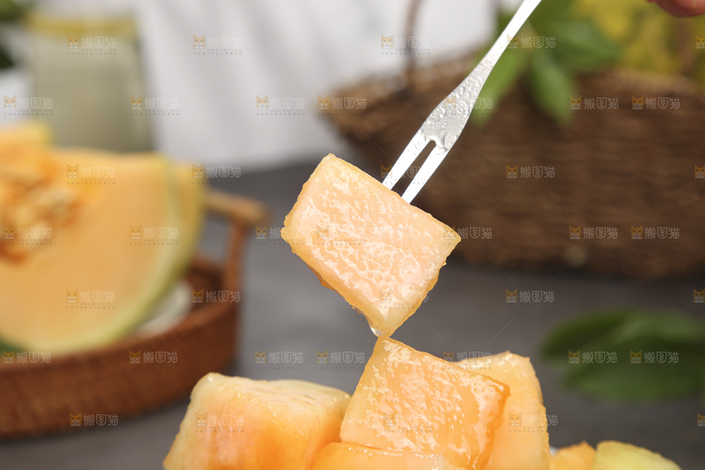 深底上的新疆伽师瓜