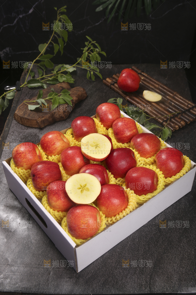深底上的高原红苹果