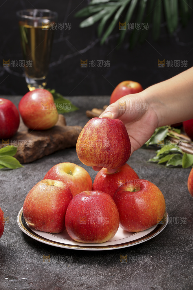 深底上的高原红苹果