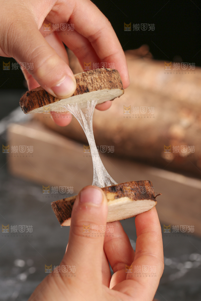 手里拉丝的灵芝山药