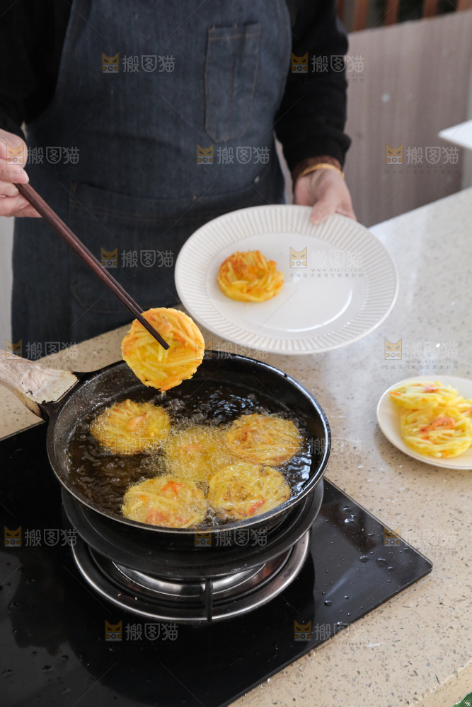 炸薯饼